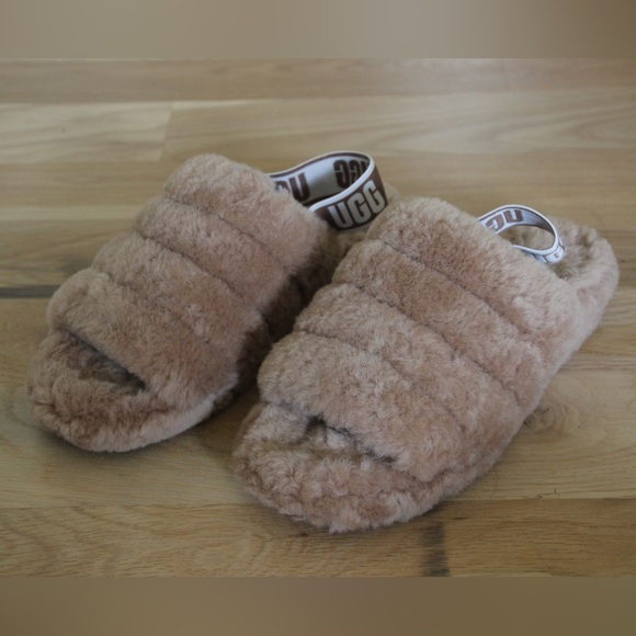 UGG Fluff Yeah slippers - Picture 2 of 3